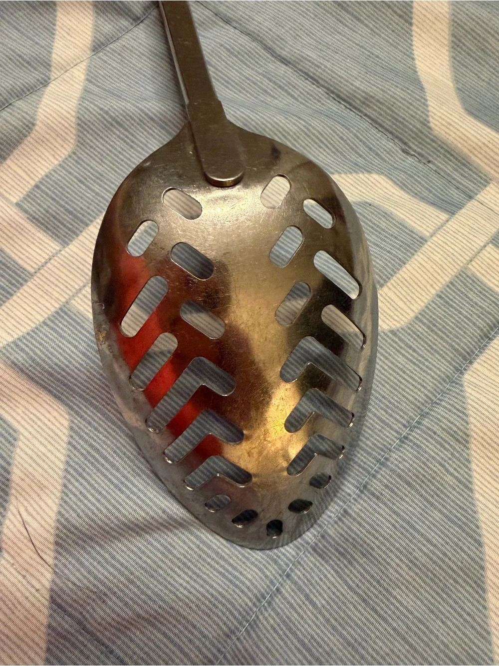 Vintage EKCO USA Stainless Steel Slotted Serving Spoon Skimmer Wood Grain Handle